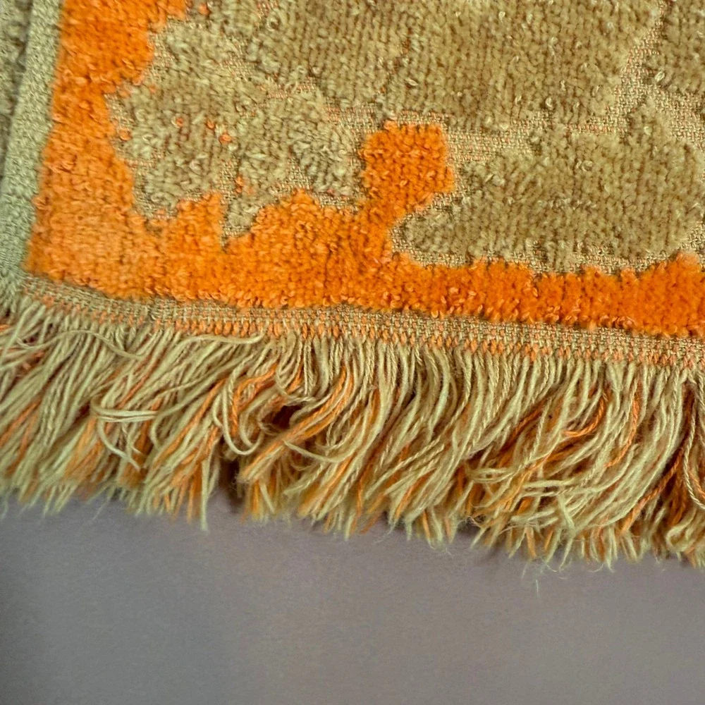 Vintage Fieldcrest Orange Gold sculpted Floral Damask Bath Towels  x2 Fringe